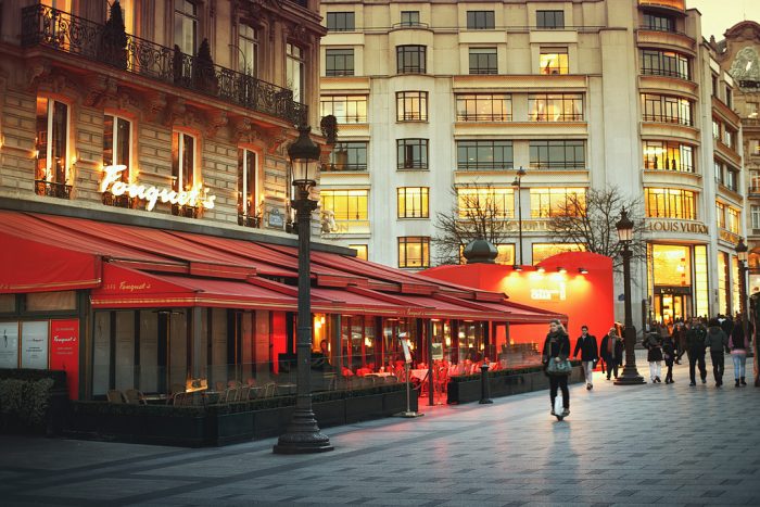Champs Elysées Paris